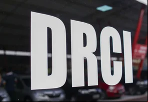 Polícia indicia suplente de vereador e empresários por fraude em financiamentos de veículos no Piauí